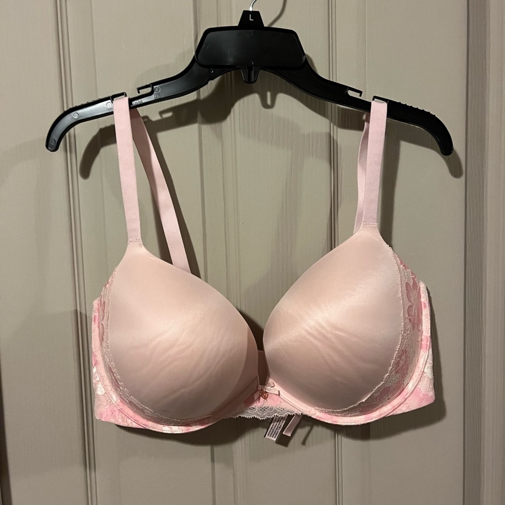 Victoria Secret push-up bra 38DDD/F85